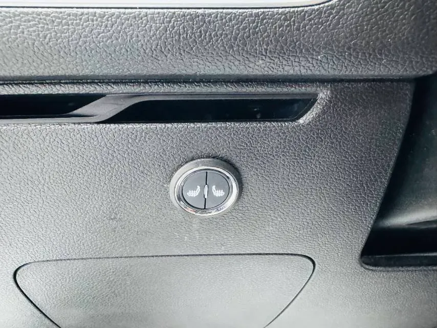 2021 Geely Coolray 1.4T 141HP L4 6DCT,autocango,china used car exporter,china ev exporter,chinese used car exporter,chinese used ev exporter