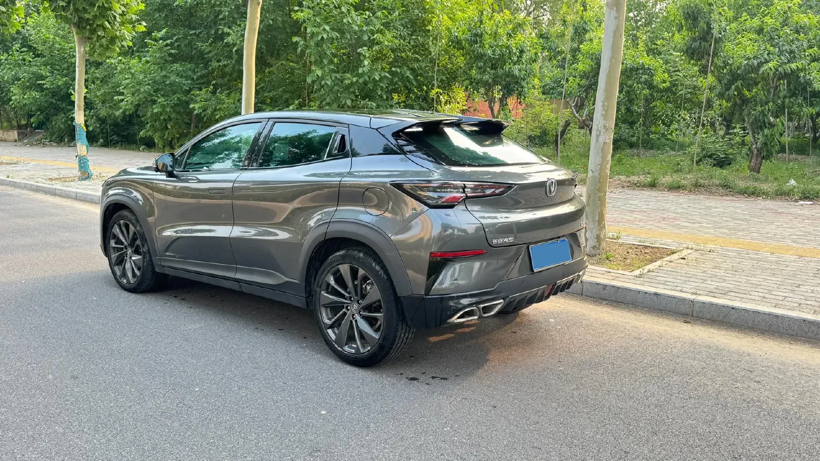 2022 ChangAn UNI-T 1.5T 188HP L4 7DCT,autocango,china used car exporter,china ev exporter,chinese used car exporter,chinese used ev exporter