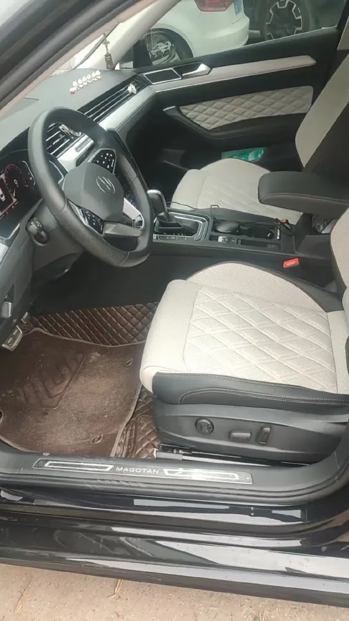 2023 Volkswagen Magotan 2.0T 186HP L4 7DCT,autocango,china used car exporter,china ev exporter,chinese used car exporter,chinese used ev exporter