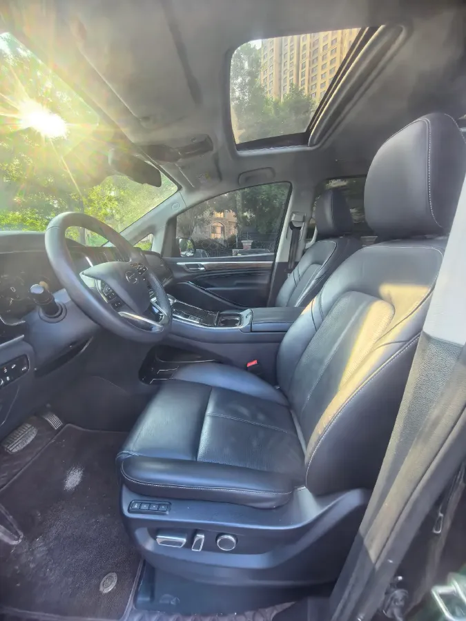 2021 GAC Trumpchi M8 2.0T 252HP L4 8AT,autocango,china used car exporter,china ev exporter,chinese used car exporter,chinese used ev exporter