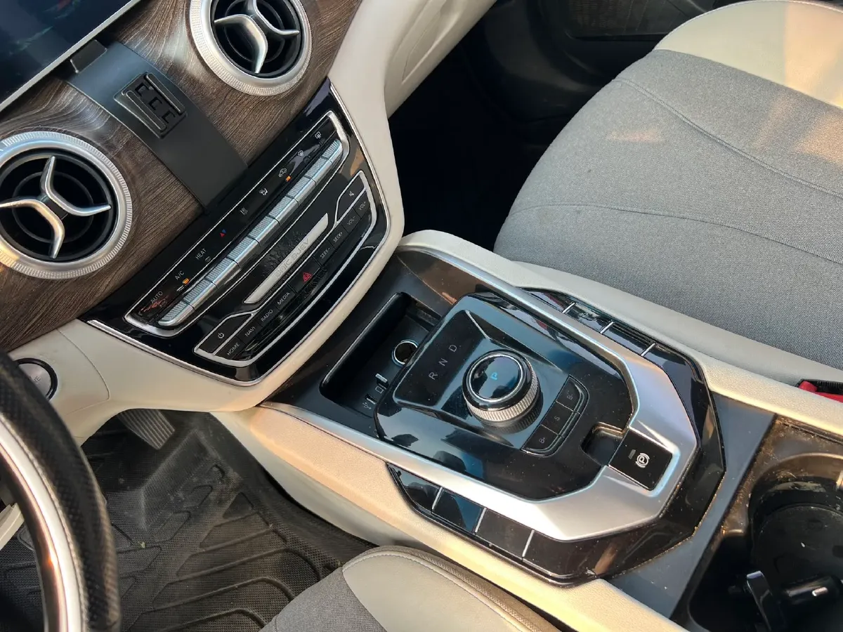 2018 BeiJing Auto EU5 BEV 53.66KWH,autocango,china used car exporter,china ev exporter,chinese used car exporter,chinese used ev exporter