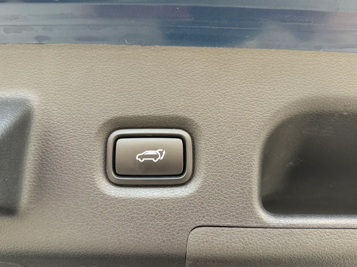 2021 Hyundai Custo 2.0T 236HP L4 8AT,autocango,china used car exporter,china ev exporter,chinese used car exporter,chinese used ev exporter