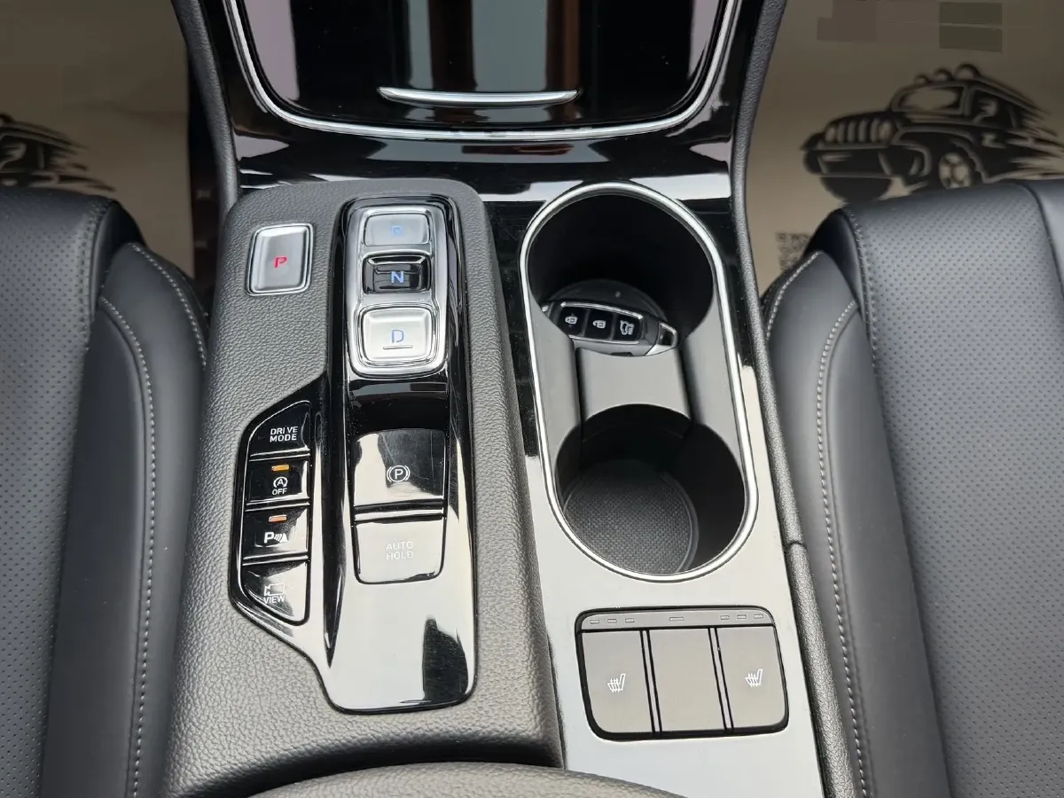 2021 Hyundai Custo 2.0T 236HP L4 8AT,autocango,china used car exporter,china ev exporter,chinese used car exporter,chinese used ev exporter