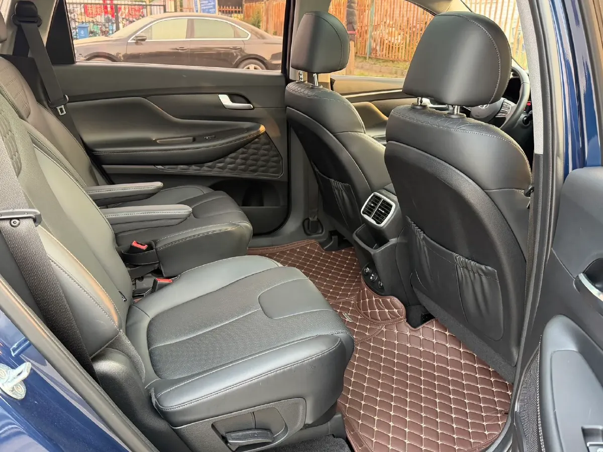 2021 Hyundai Custo 2.0T 236HP L4 8AT,autocango,china used car exporter,china ev exporter,chinese used car exporter,chinese used ev exporter