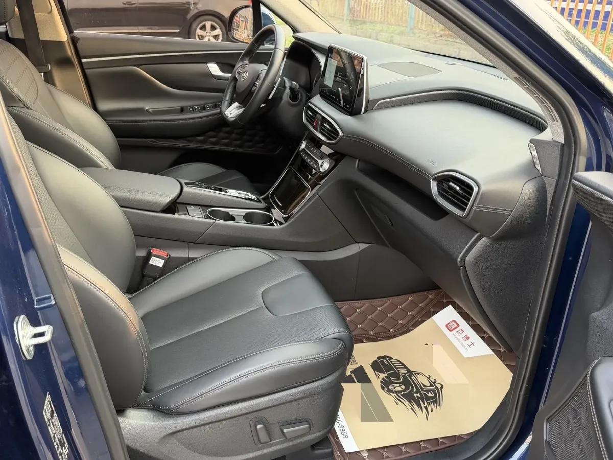 2021 Hyundai Custo 2.0T 236HP L4 8AT,autocango,china used car exporter,china ev exporter,chinese used car exporter,chinese used ev exporter