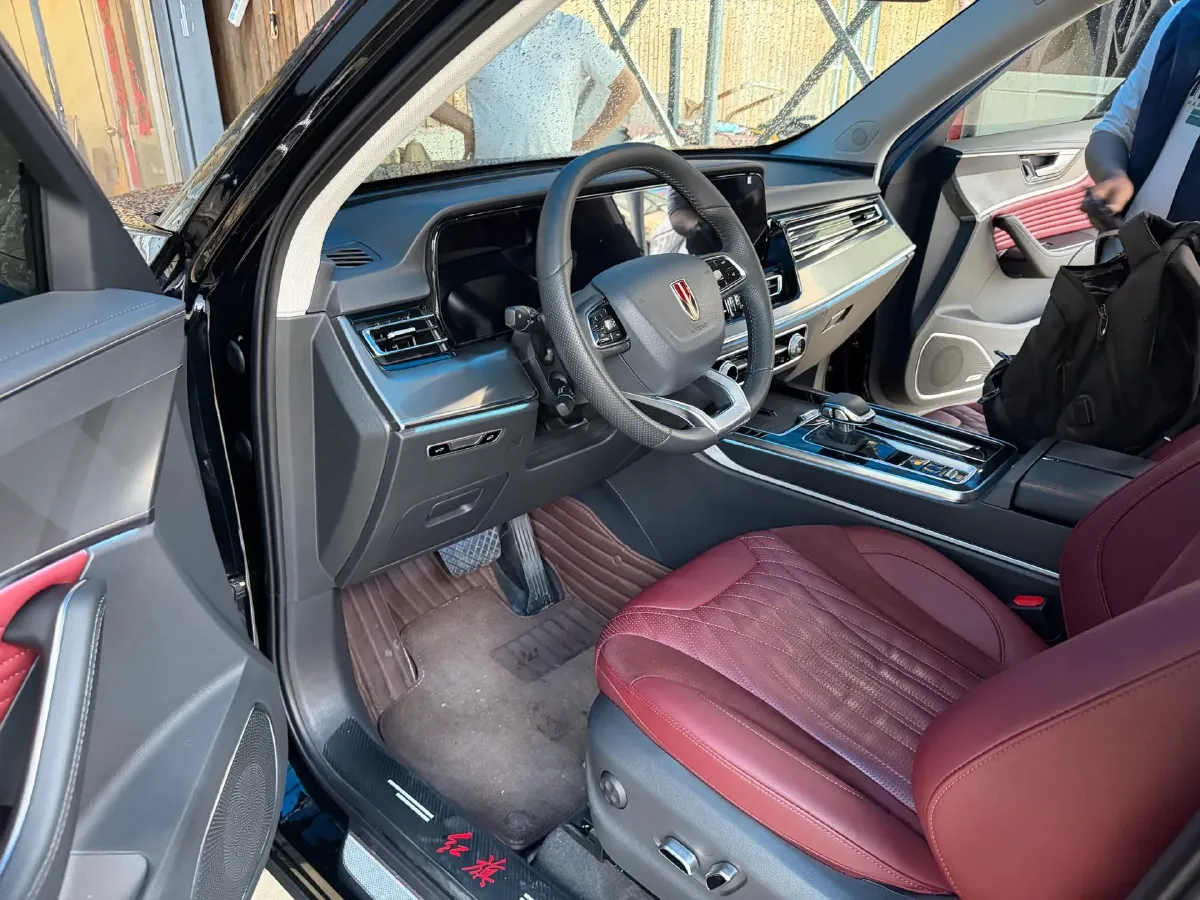 2023 HongQi HS5 2.0T 252HP L4 8AT,autocango,china used car exporter,china ev exporter,chinese used car exporter,chinese used ev exporter