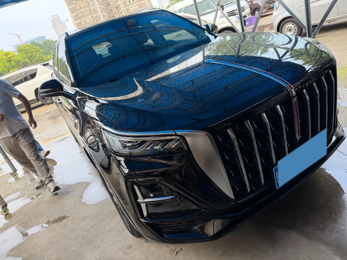 2023 HongQi HS5 2.0T 252HP L4 8AT,autocango,china used car exporter,china ev exporter,chinese used car exporter,chinese used ev exporter