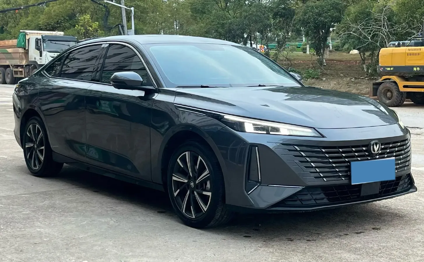 2024 ChangAn Eado 1.5T 170HP L4 7DCT,autocango,china used car exporter,china ev exporter,chinese used car exporter,chinese used ev exporter