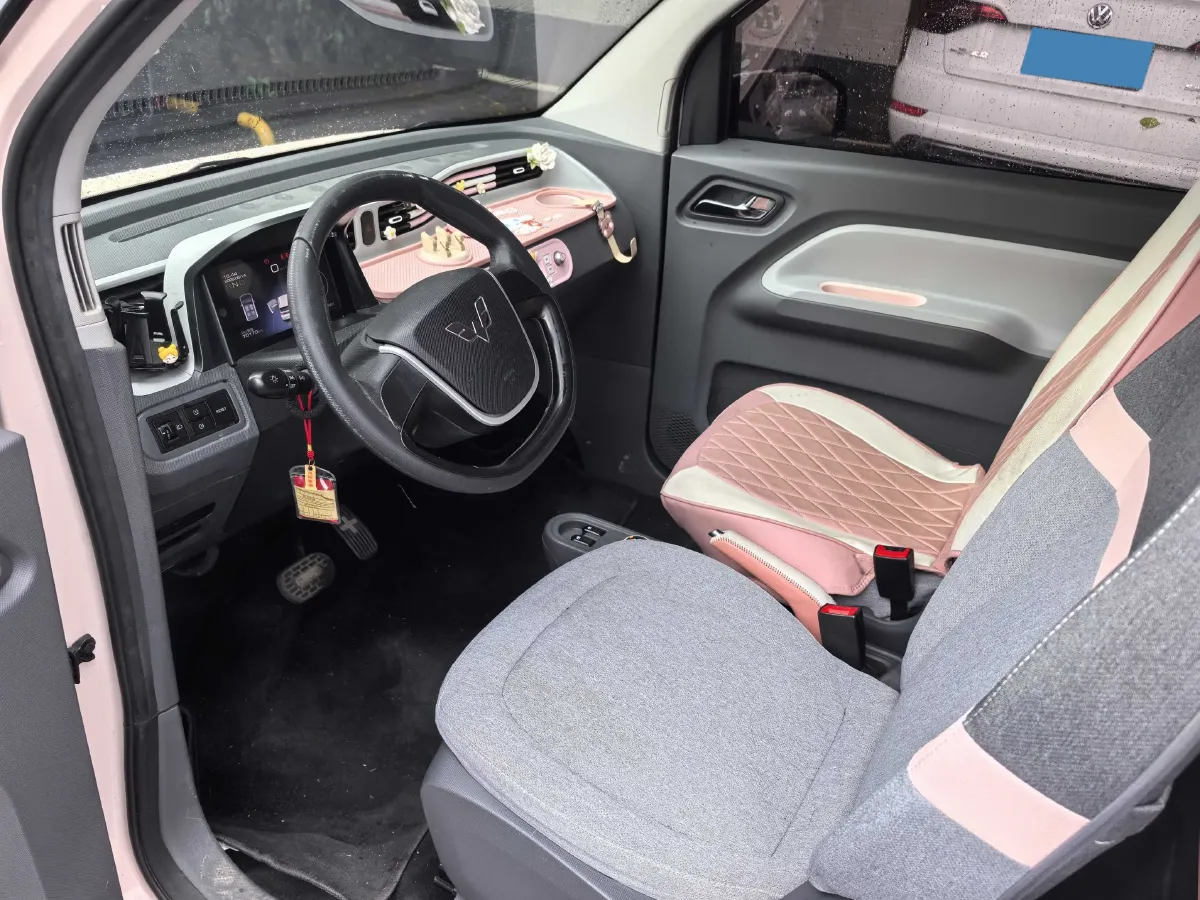 2022 WuLing HongGuang MINI EV BEV 9KWH,autocango,china used car exporter,china ev exporter,chinese used car exporter,chinese used ev exporter