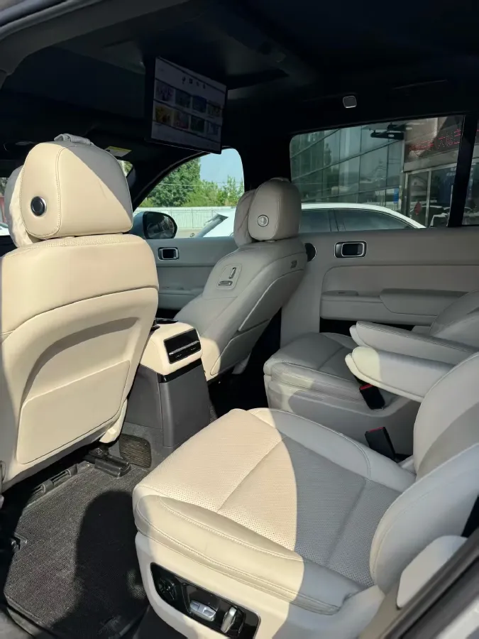 2022 Li L9 Range Extended 154HP REEV 42.6KWH,autocango,china used car exporter,china ev exporter,chinese used car exporter,chinese used ev exporter