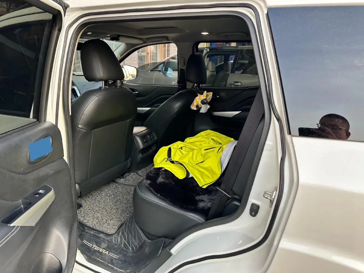 2020 Nissan Terra 2.5L 193HP L4 7AT,autocango,china used car exporter,china ev exporter,chinese used car exporter,chinese used ev exporter