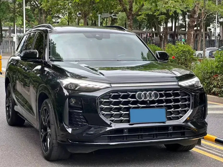 2022 Audi A7L 2.0T 245HP L4 7DCT,autocango,china used car exporter,china ev exporter,chinese used car exporter,chinese used ev exporter
