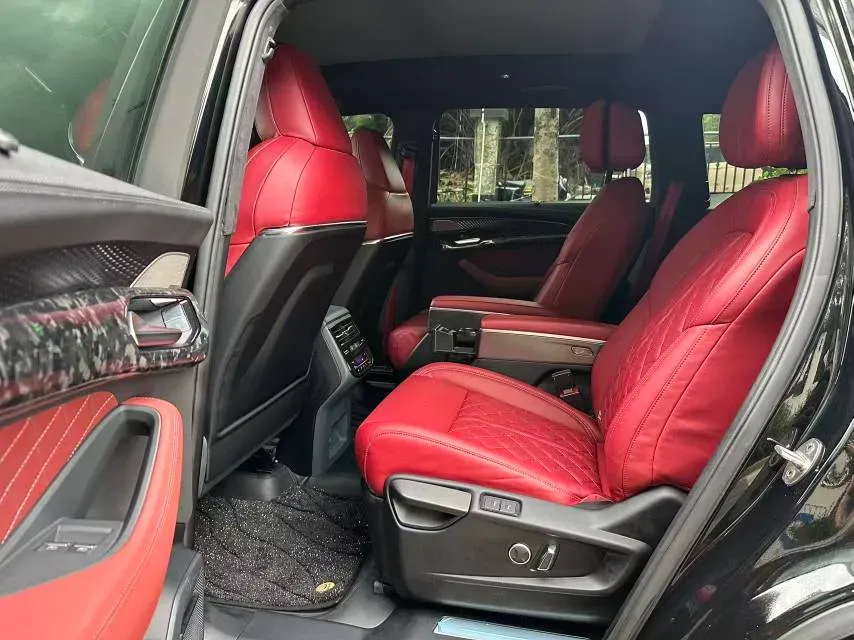 2022 Audi A7L 2.0T 245HP L4 7DCT,autocango,china used car exporter,china ev exporter,chinese used car exporter,chinese used ev exporter