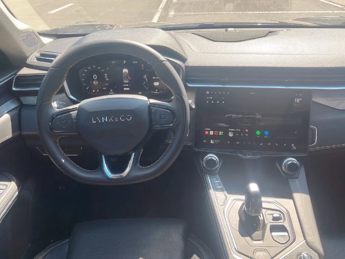 2023 MAXUS Interstellar 2.0T 261HP L4 8AT,autocango,china used car exporter,china ev exporter,chinese used car exporter,chinese used ev exporter