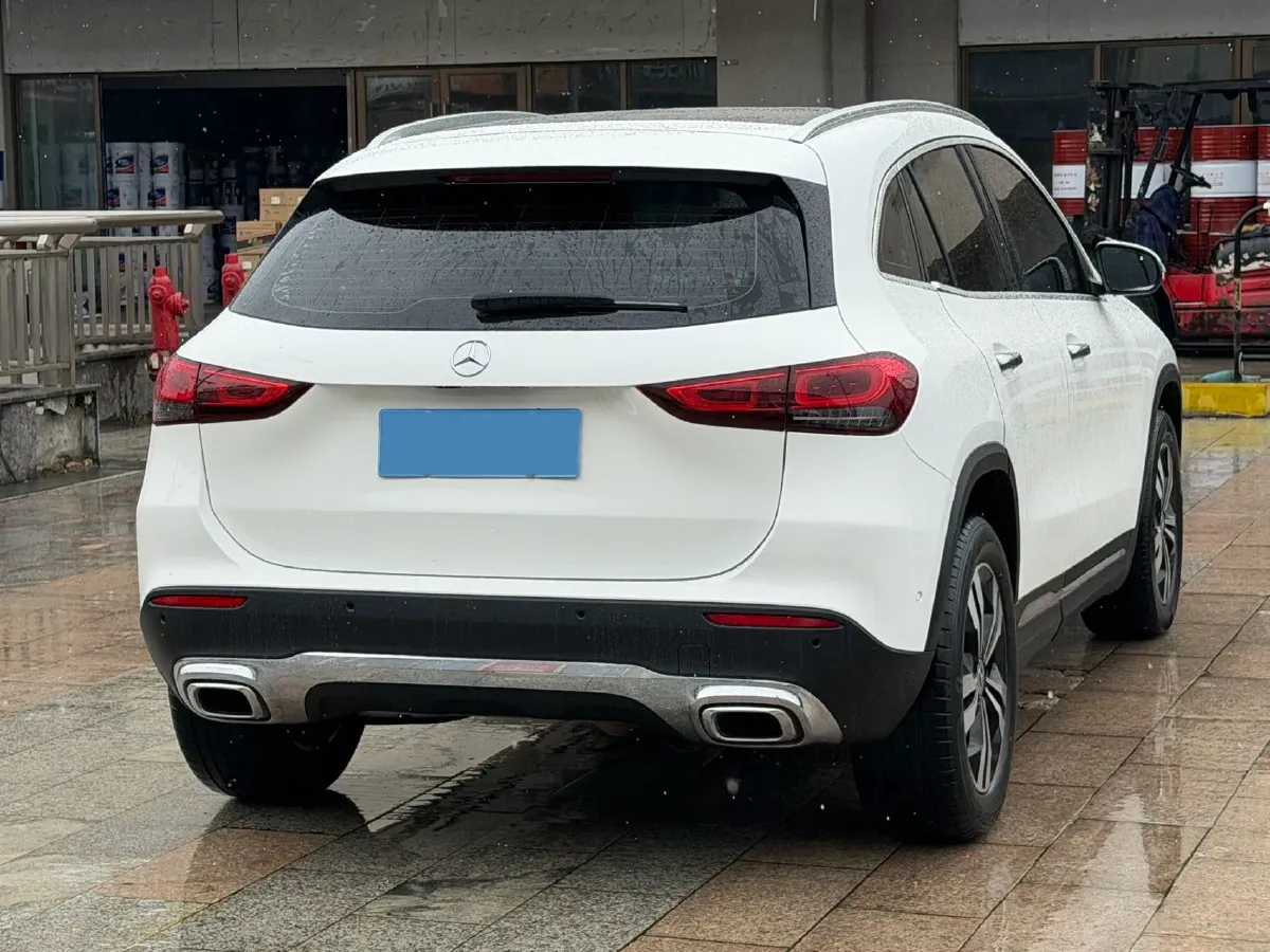 2022 Mercedes-Benz GLA Class 1.3T 163HP L4 7DCT,autocango,china used car exporter,china ev exporter,chinese used car exporter,chinese used ev exporter