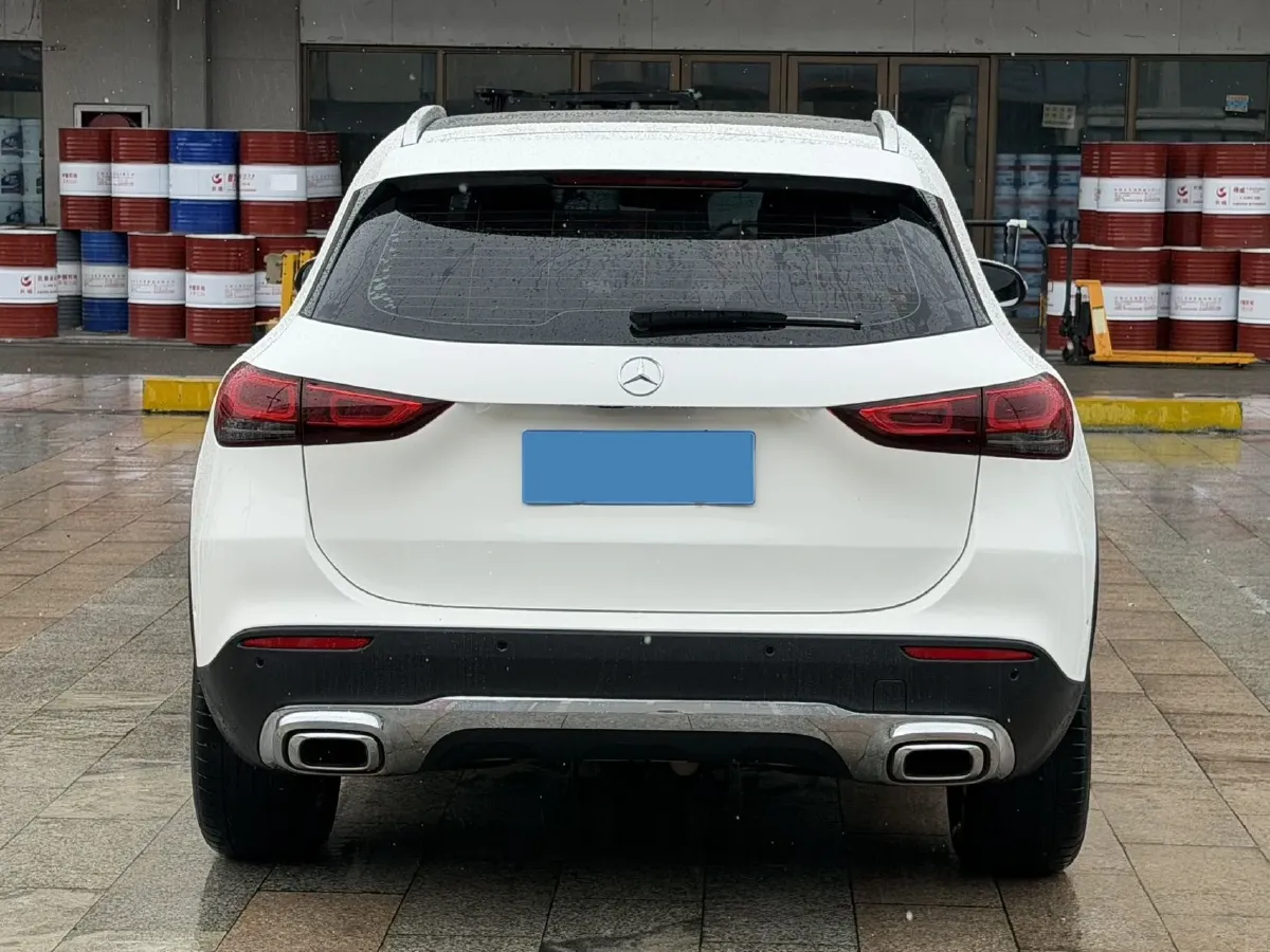 2022 Mercedes-Benz GLA Class 1.3T 163HP L4 7DCT,autocango,china used car exporter,china ev exporter,chinese used car exporter,chinese used ev exporter