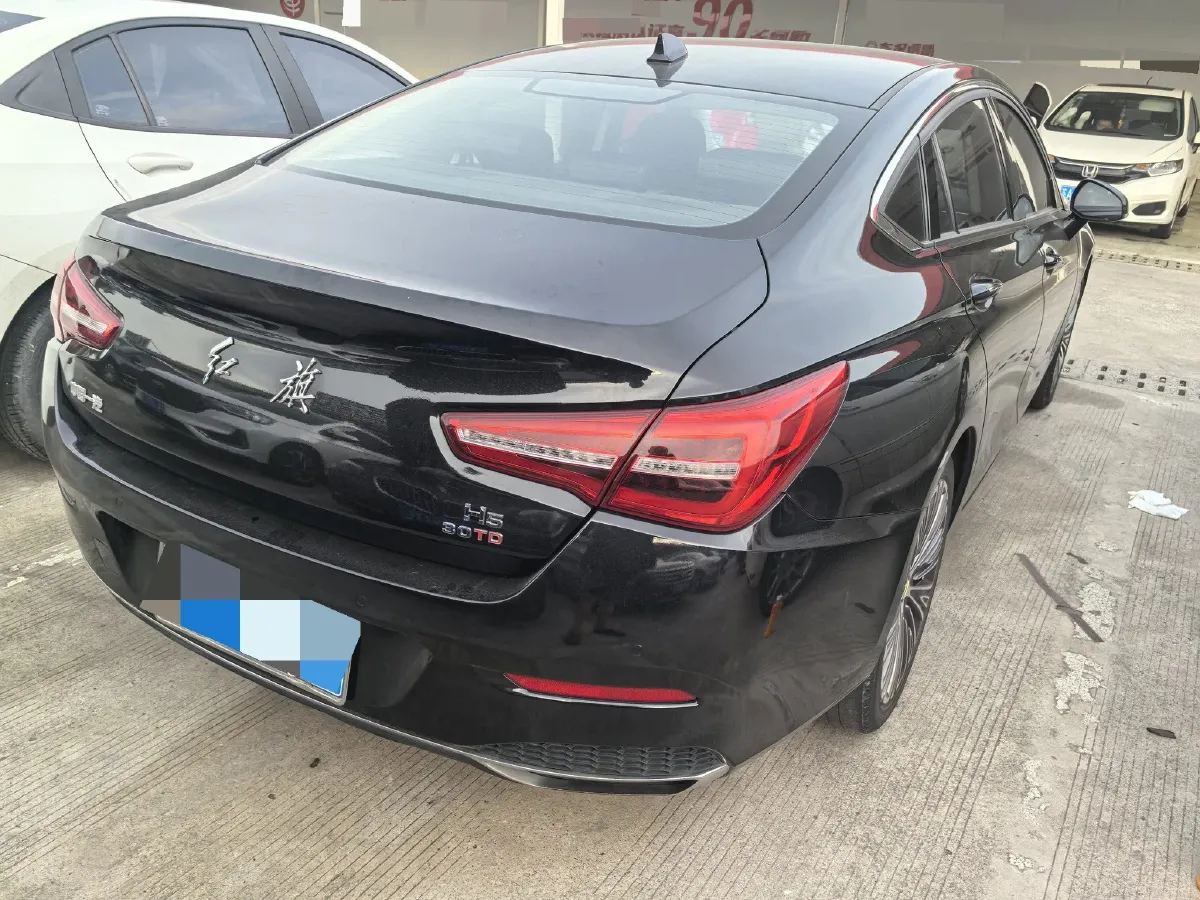 2022 HongQi H5 1.5T 169HP L4 7DCT,autocango,china used car exporter,china ev exporter,chinese used car exporter,chinese used ev exporter