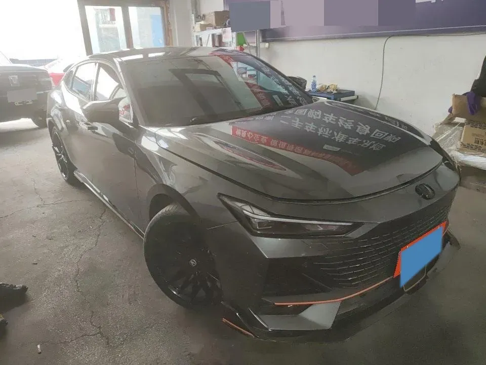 2023 ChangAn UNI-V 1.5T 188HP L4 7DCT,autocango,china used car exporter,china ev exporter,chinese used car exporter,chinese used ev exporter