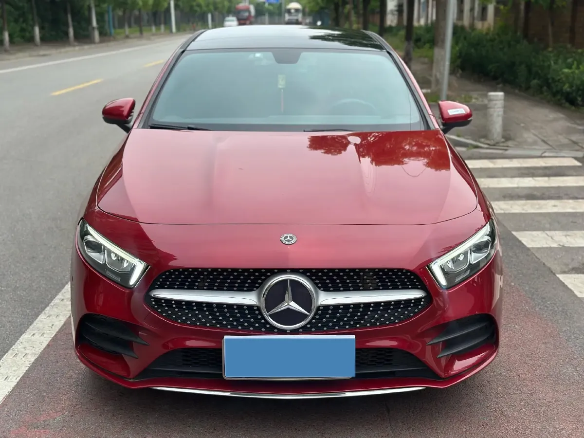 2020 Mercedes-Benz A Class 1.3T 163HP L4 7DCT,autocango,china used car exporter,china ev exporter,chinese used car exporter,chinese used ev exporter