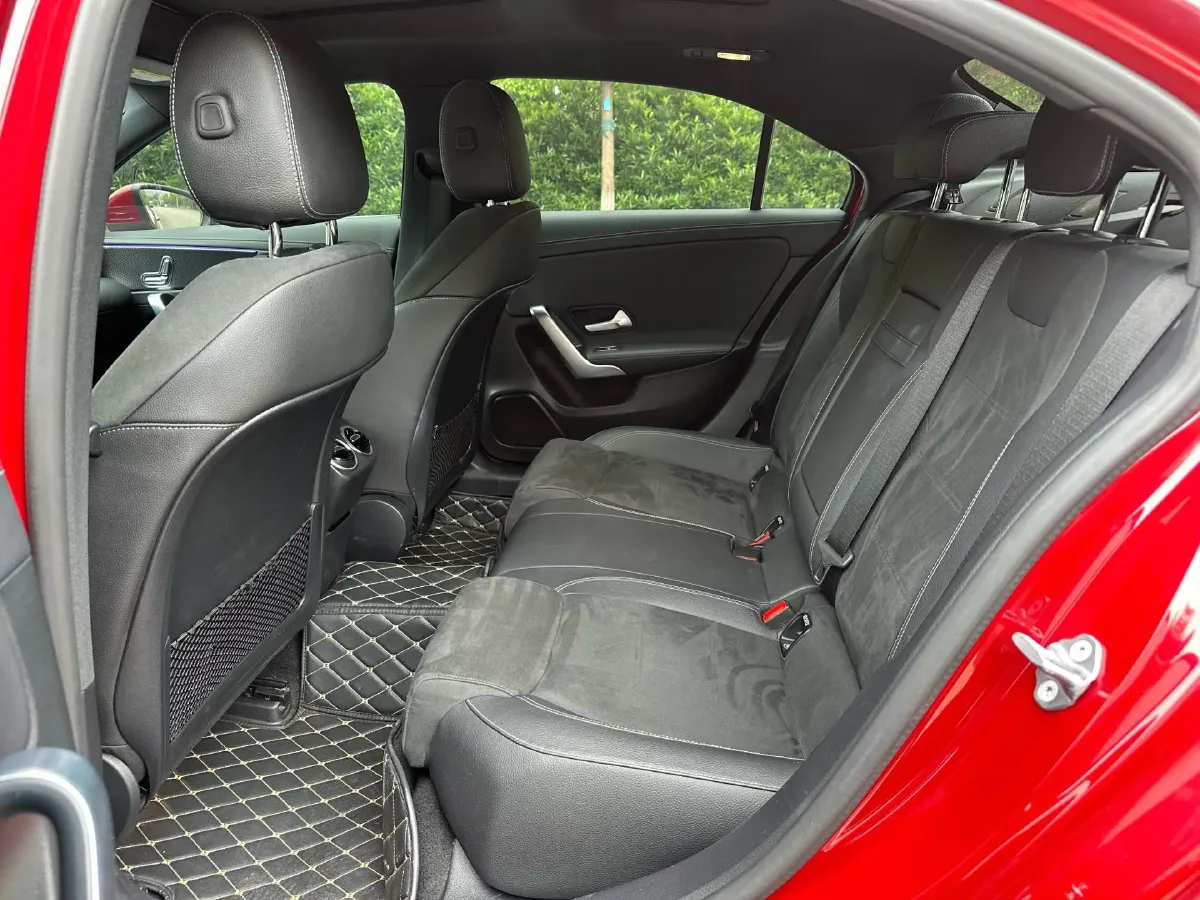 2020 Mercedes-Benz A Class 1.3T 163HP L4 7DCT,autocango,china used car exporter,china ev exporter,chinese used car exporter,chinese used ev exporter