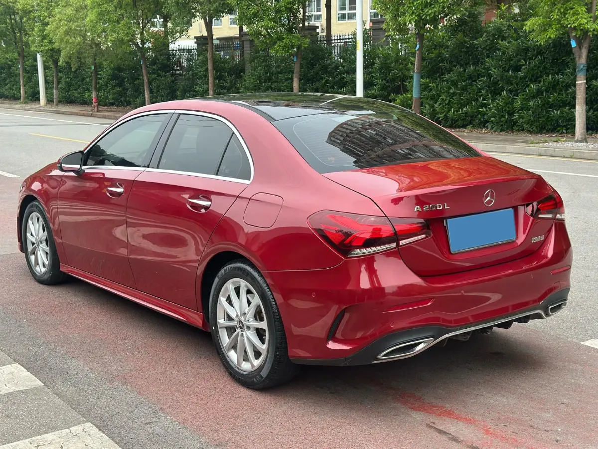 2020 Mercedes-Benz A Class 1.3T 163HP L4 7DCT,autocango,china used car exporter,china ev exporter,chinese used car exporter,chinese used ev exporter