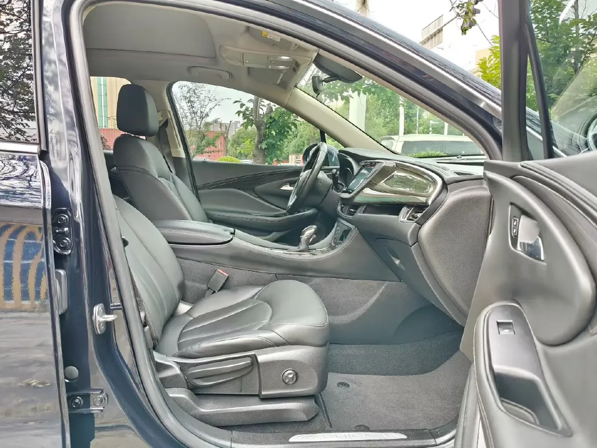 2020 Buick EnvisionPlus 1.5T 169HP L4 7DCT,autocango,china used car exporter,china ev exporter,chinese used car exporter,chinese used ev exporter