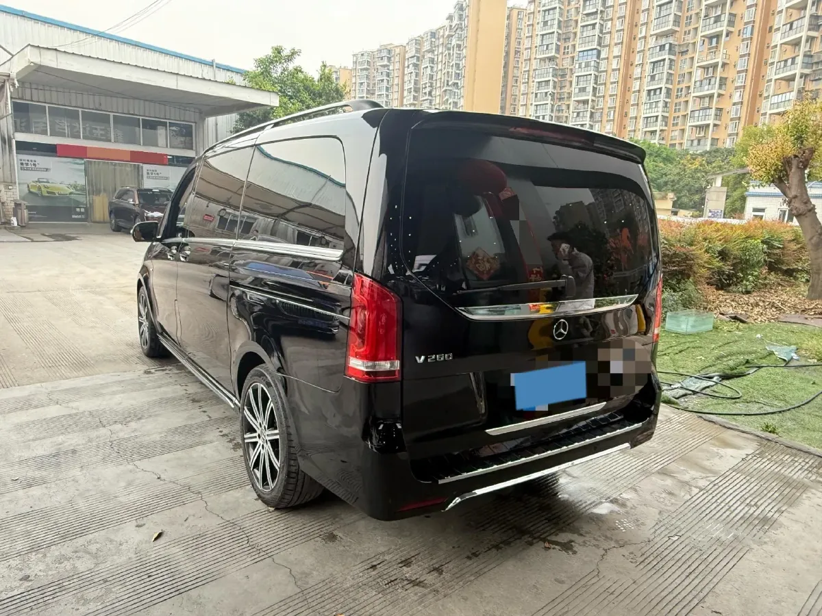 2022 Mercedes-Benz V Class 2.0T 211HP L4 9AT,autocango,china used car exporter,china ev exporter,chinese used car exporter,chinese used ev exporter