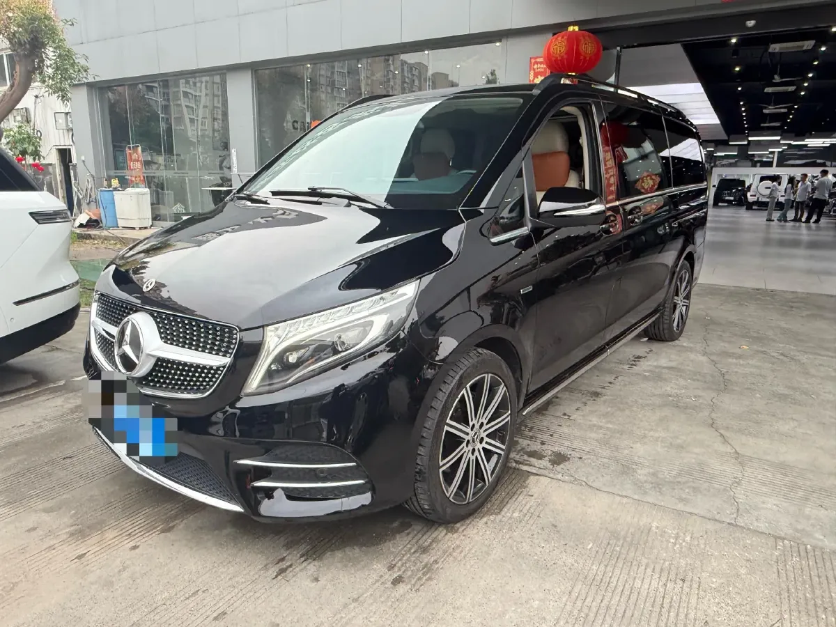 2022 Mercedes-Benz V Class 2.0T 211HP L4 9AT,autocango,china used car exporter,china ev exporter,chinese used car exporter,chinese used ev exporter