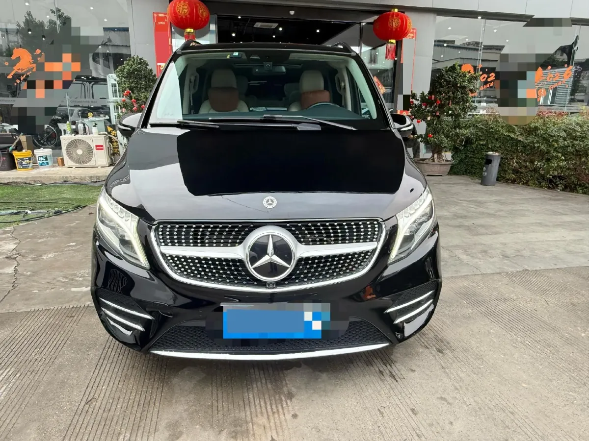 2022 Mercedes-Benz V Class 2.0T 211HP L4 9AT,autocango,china used car exporter,china ev exporter,chinese used car exporter,chinese used ev exporter