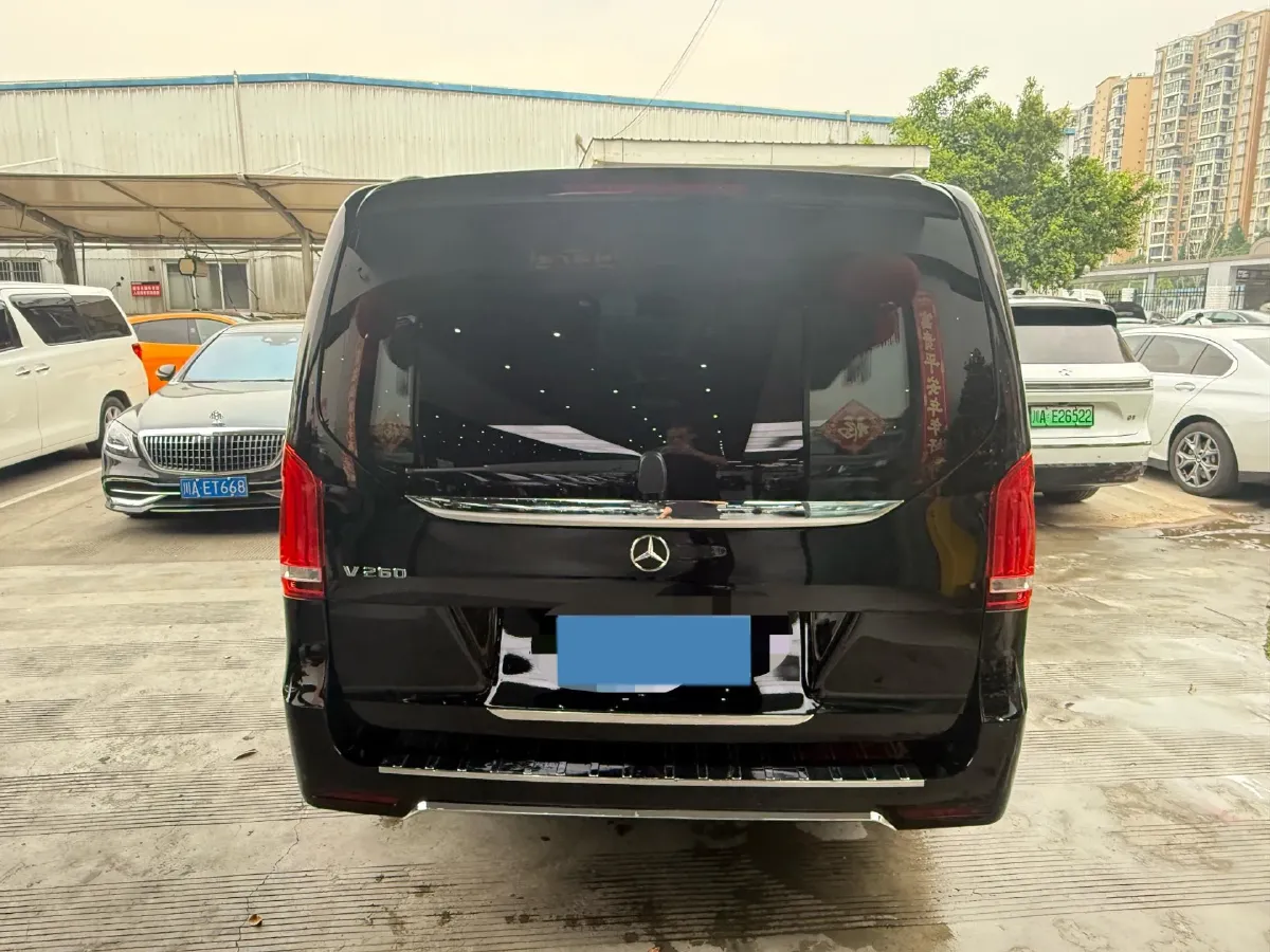 2022 Mercedes-Benz V Class 2.0T 211HP L4 9AT,autocango,china used car exporter,china ev exporter,chinese used car exporter,chinese used ev exporter