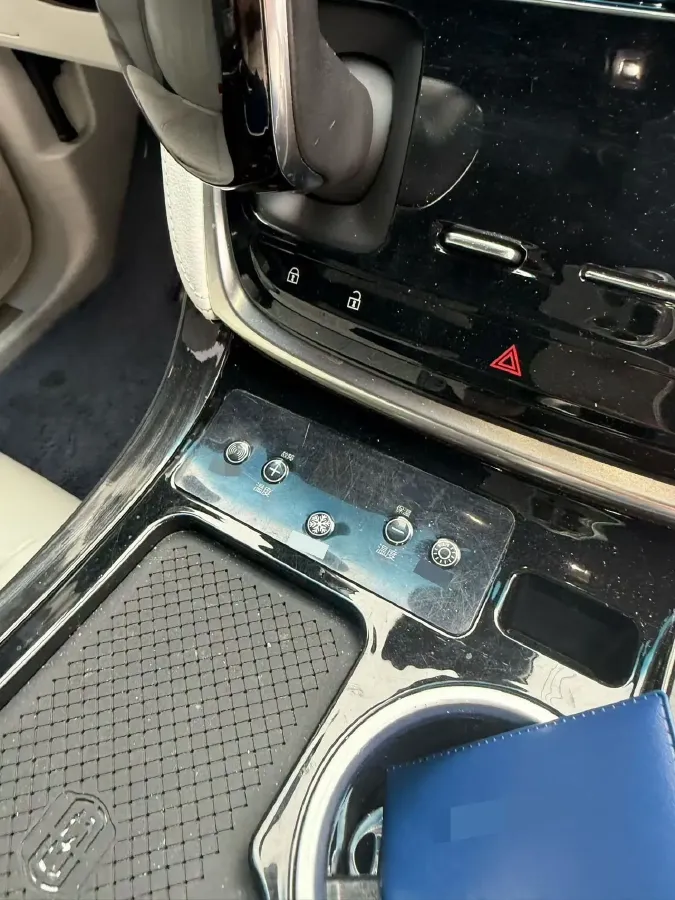 2020 Buick GL8 2.0T 237HP L4 9AT,autocango,china used car exporter,china ev exporter,chinese used car exporter,chinese used ev exporter