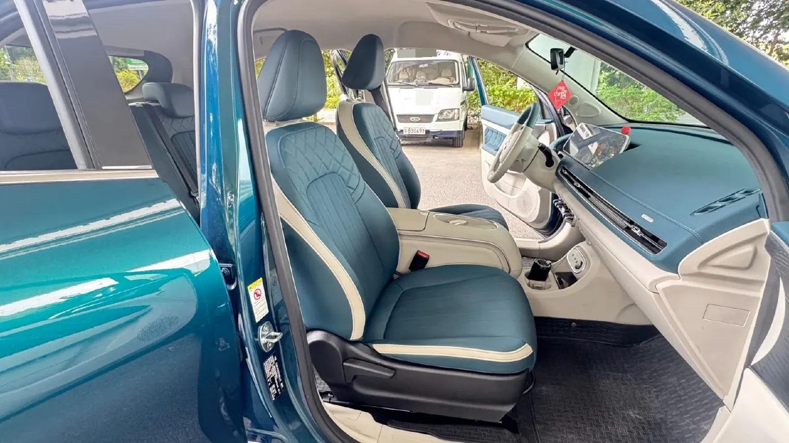 2023 Ora FunkyCat BEV 45.99KWH,autocango,china used car exporter,china ev exporter,chinese used car exporter,chinese used ev exporter