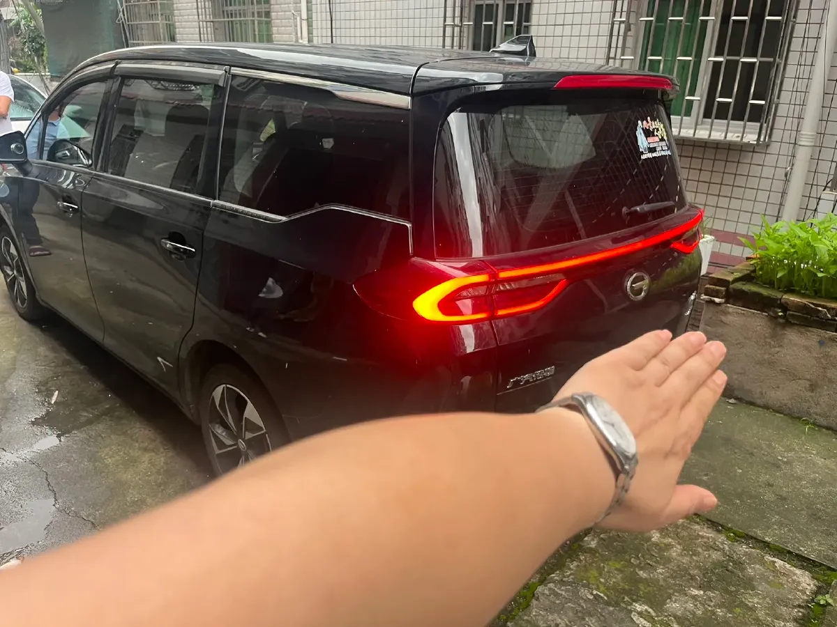 2021 GAC Trumpchi M6 1.5T 169HP L4 7DCT,autocango,china used car exporter,china ev exporter,chinese used car exporter,chinese used ev exporter