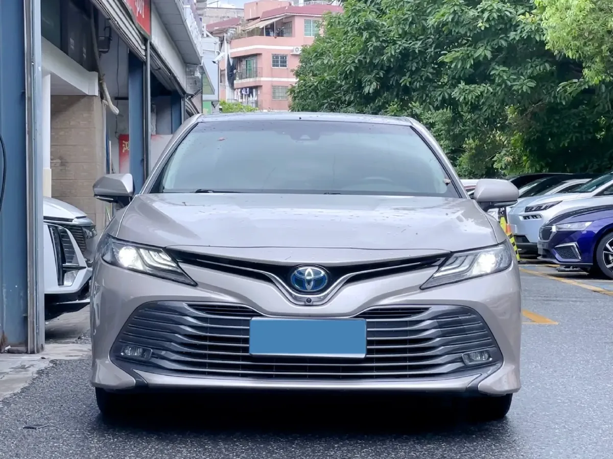 2019 Toyota Camry 2.5L 178HP L4 E-CVT Hybrid,autocango,china used car exporter,china ev exporter,chinese used car exporter,chinese used ev exporter
