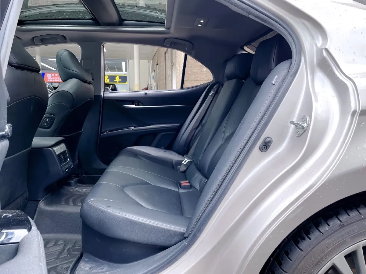 2019 Toyota Camry 2.5L 178HP L4 E-CVT Hybrid,autocango,china used car exporter,china ev exporter,chinese used car exporter,chinese used ev exporter