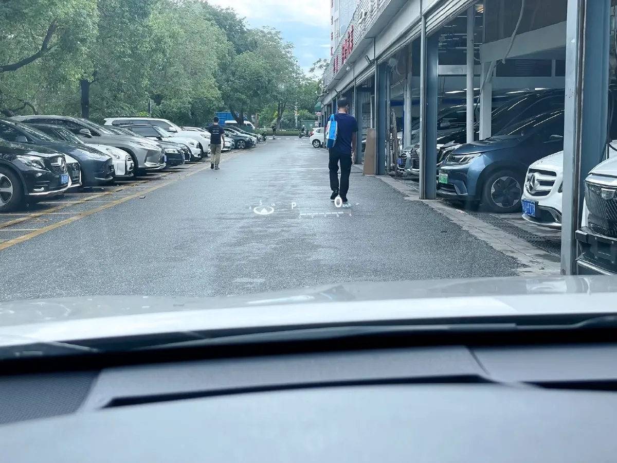 2019 Toyota Camry 2.5L 178HP L4 E-CVT Hybrid,autocango,china used car exporter,china ev exporter,chinese used car exporter,chinese used ev exporter