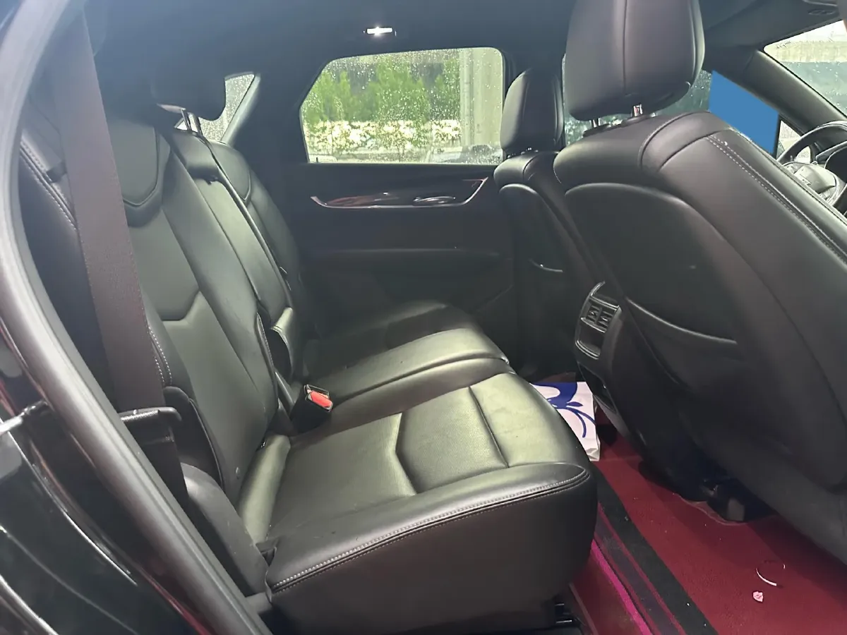 2024 Cadillac XT5 2.0T 237HP L4 9AT,autocango,china used car exporter,china ev exporter,chinese used car exporter,chinese used ev exporter