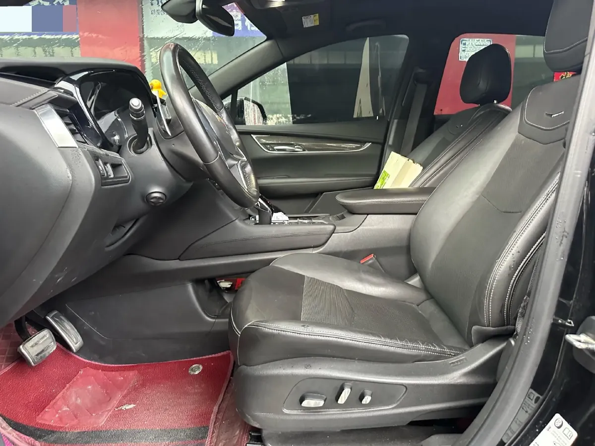 2024 Cadillac XT5 2.0T 237HP L4 9AT,autocango,china used car exporter,china ev exporter,chinese used car exporter,chinese used ev exporter