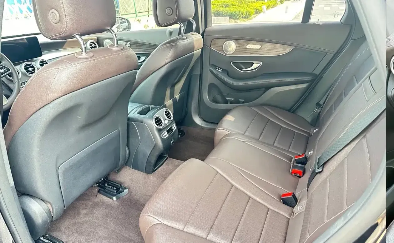 2022 Mercedes-Benz GLC Class 2.0T 197HP L4 9AT,autocango,china used car exporter,china ev exporter,chinese used car exporter,chinese used ev exporter