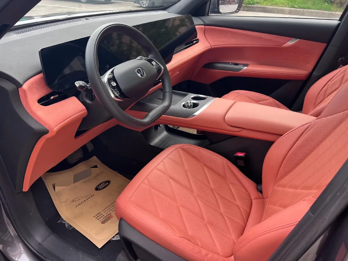 2025 ChangAn CS75 Plus 1.5T 192HP L4 8AT,autocango,china used car exporter,china ev exporter,chinese used car exporter,chinese used ev exporter