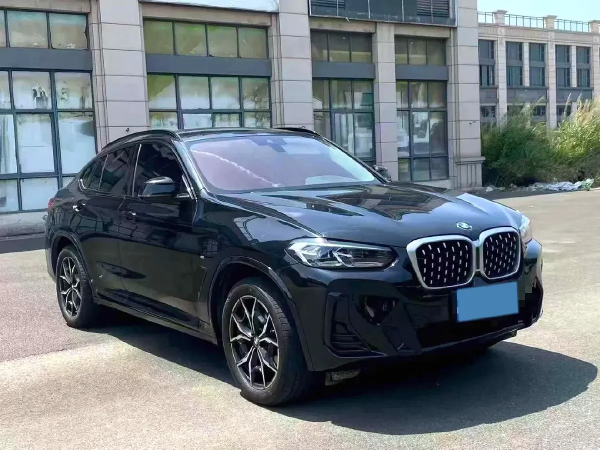 2022 BMW X4 2.0T 245HP L4 8AT,autocango,china used car exporter,china ev exporter,chinese used car exporter,chinese used ev exporter