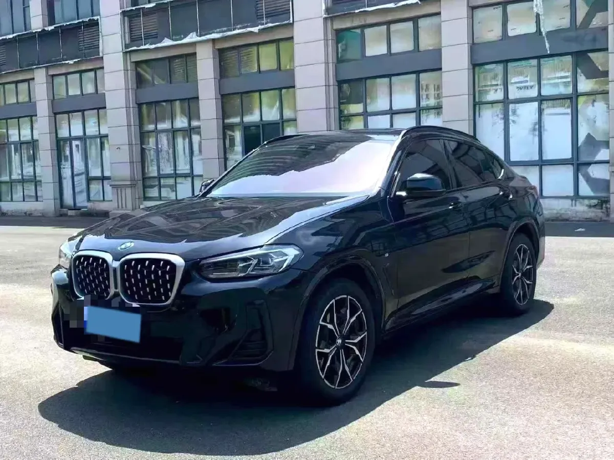 2022 BMW X4 2.0T 245HP L4 8AT,autocango,china used car exporter,china ev exporter,chinese used car exporter,chinese used ev exporter