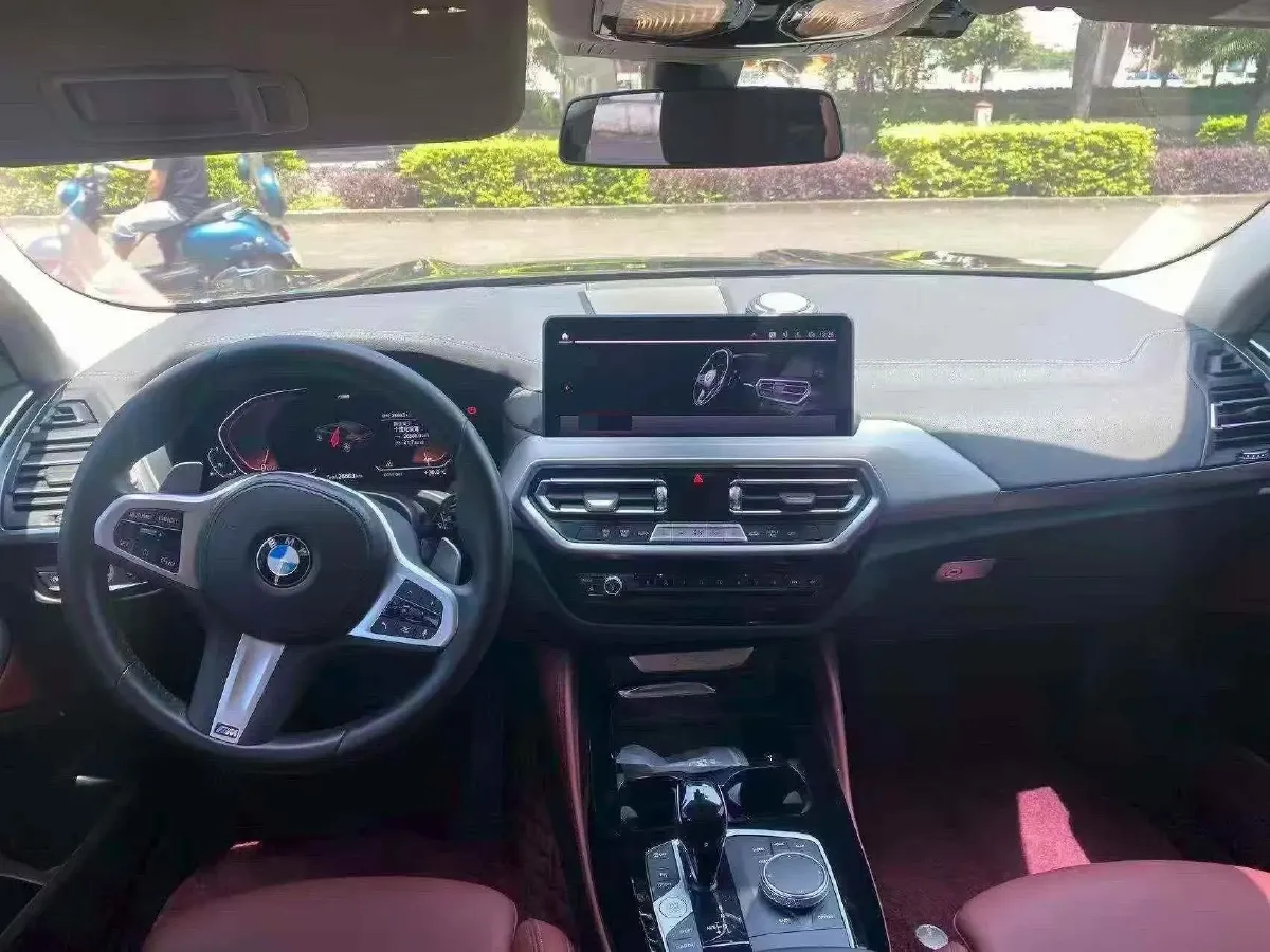 2022 BMW X4 2.0T 245HP L4 8AT,autocango,china used car exporter,china ev exporter,chinese used car exporter,chinese used ev exporter