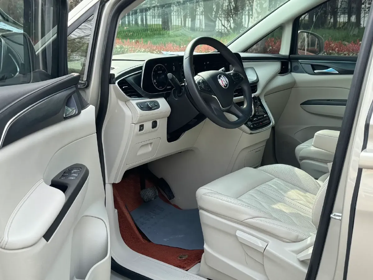 2022 Buick GL8 2.0T 237HP L4 9AT,autocango,china used car exporter,china ev exporter,chinese used car exporter,chinese used ev exporter