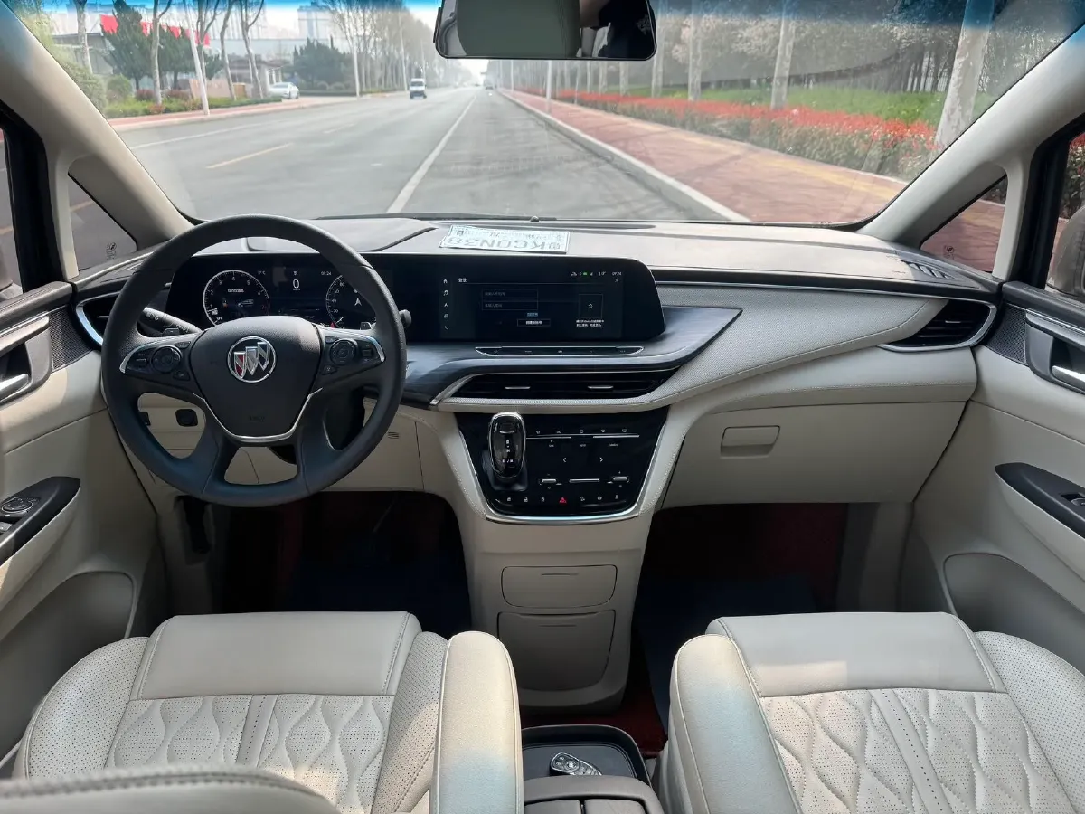 2022 Buick GL8 2.0T 237HP L4 9AT,autocango,china used car exporter,china ev exporter,chinese used car exporter,chinese used ev exporter