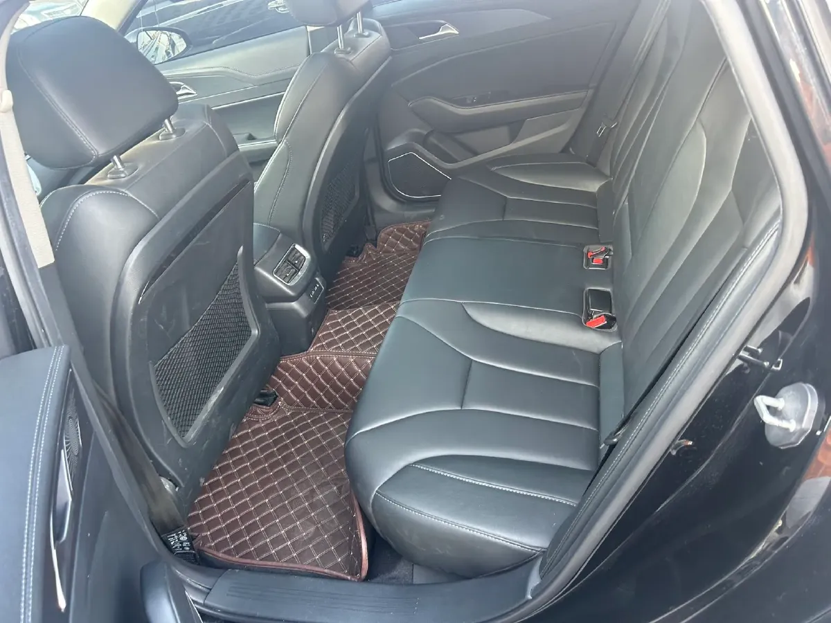 2020 HongQi H5 1.5T 169HP L4 7DCT,autocango,china used car exporter,china ev exporter,chinese used car exporter,chinese used ev exporter