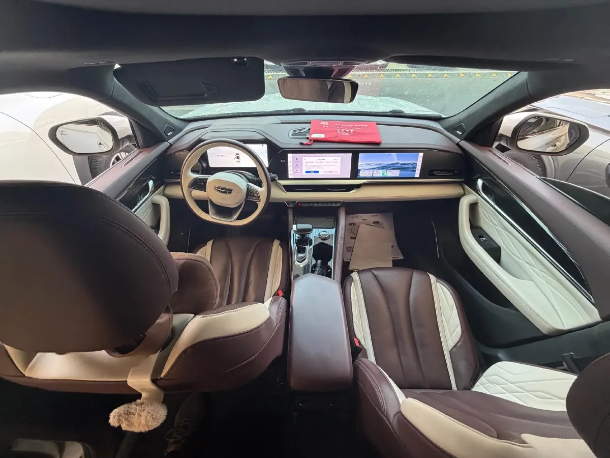 2021 Geely Monjaro 2.0T 218HP L4 7DCT,autocango,china used car exporter,china ev exporter,chinese used car exporter,chinese used ev exporter