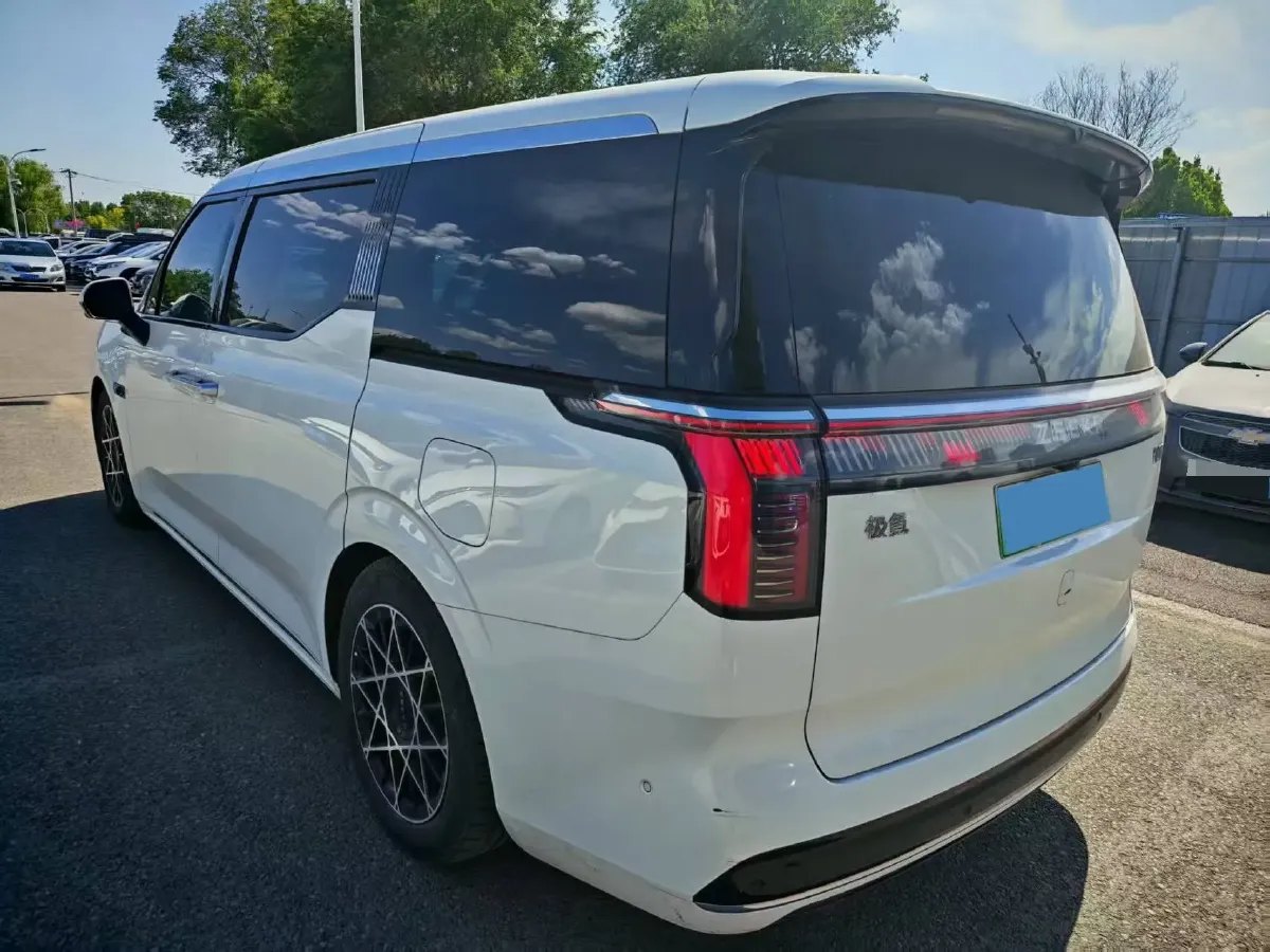 2024 Zeekr 009 BEV 108KWH,autocango,china used car exporter,china ev exporter,chinese used car exporter,chinese used ev exporter