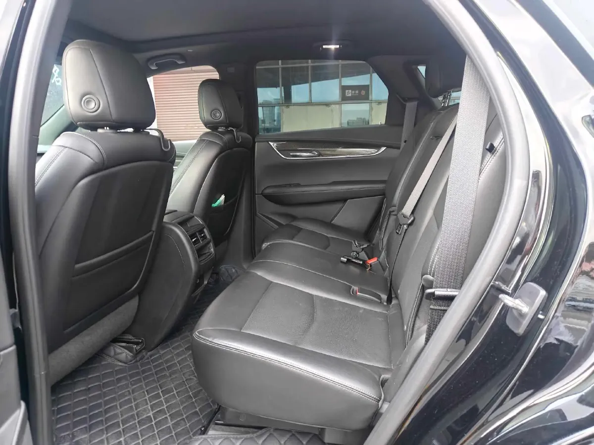 2022 Cadillac XT5 2.0T 237HP L4 9AT,autocango,china used car exporter,china ev exporter,chinese used car exporter,chinese used ev exporter