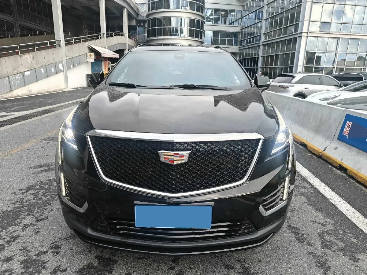 2022 Cadillac XT5 2.0T 237HP L4 9AT,autocango,china used car exporter,china ev exporter,chinese used car exporter,chinese used ev exporter